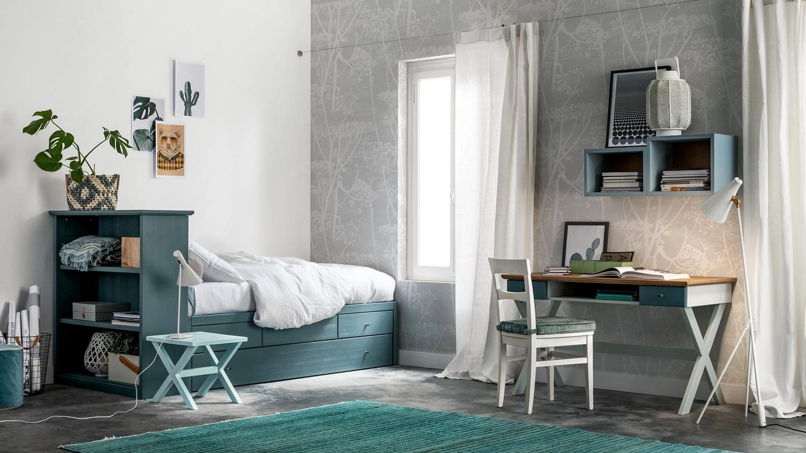 Cameretta per ragazzi con angolo studio e letto laccato petrolio con cassetti  Everyday Edonè di Callesella